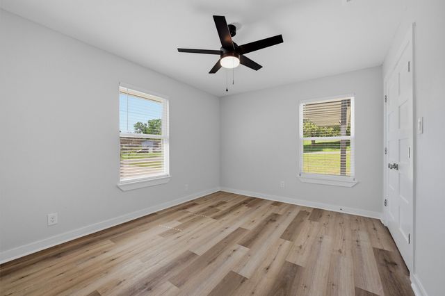 703 E Sears Street, Denison, TX 75021
