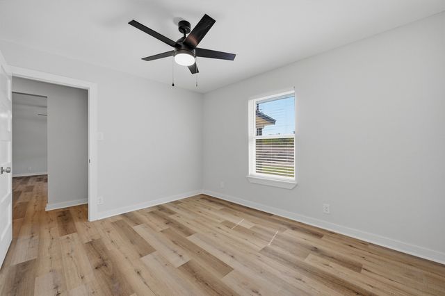 703 E Sears Street, Denison, TX 75021