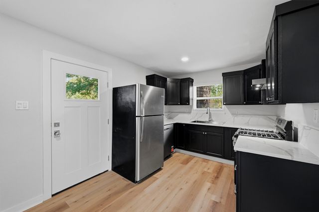 703 E Sears Street, Denison, TX 75021