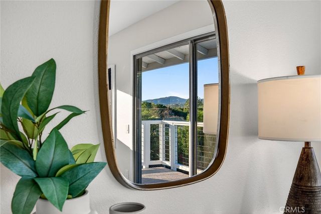 358 Sunrise Circle, Vista, CA 92084