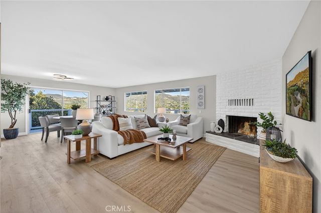 358 Sunrise Circle, Vista, CA 92084