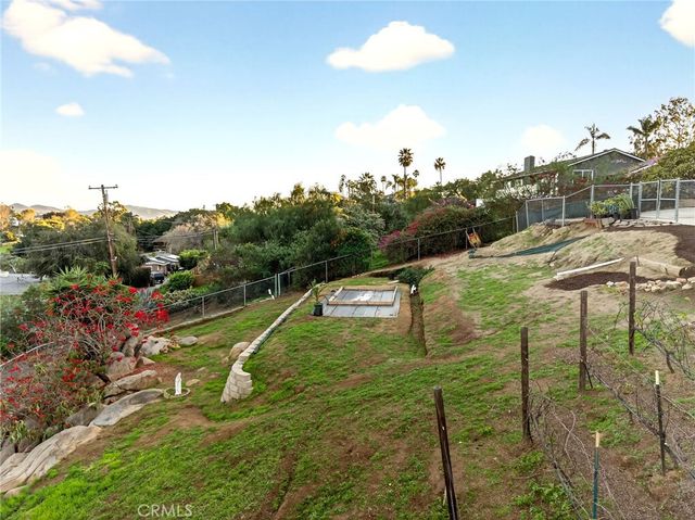 358 Sunrise Circle, Vista, CA 92084