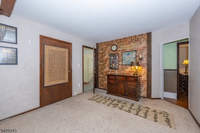 12 Elmwood Ter, West Caldwell Twp., NJ 07006