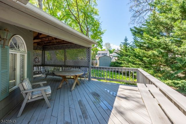 12 Elmwood Ter, West Caldwell Twp., NJ 07006