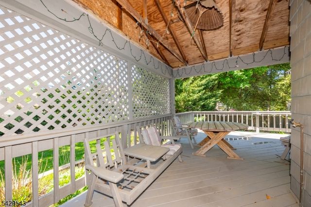 12 Elmwood Ter, West Caldwell Twp., NJ 07006