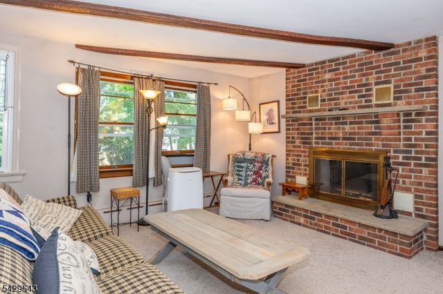 12 Elmwood Ter, West Caldwell Twp., NJ 07006