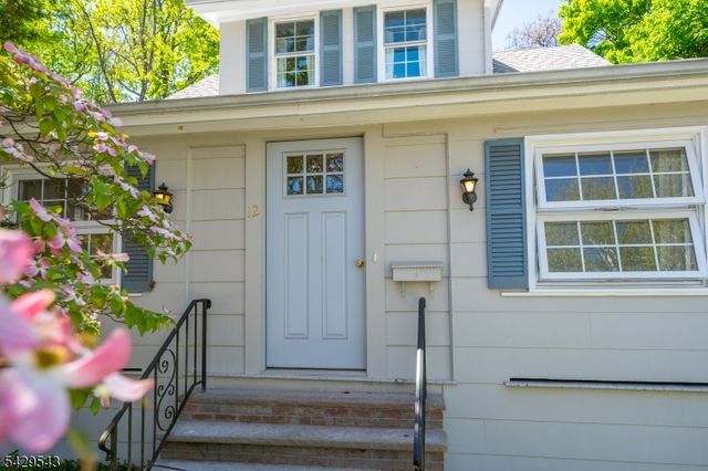 12 Elmwood Ter, West Caldwell Twp., NJ 07006