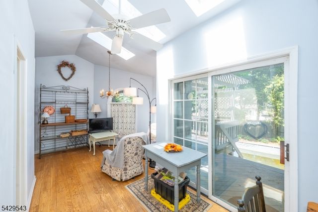 12 Elmwood Ter, West Caldwell Twp., NJ 07006