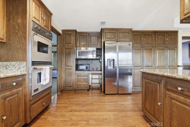 24300 Sylvan Glen, Calabasas, CA 91302
