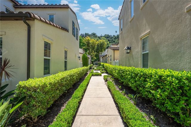 906 Terrace Ln W, Diamond Bar, CA 91765