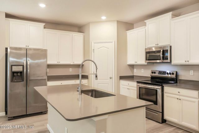 7091 BOWERS CREEK Drive, Jacksonville, FL 32222