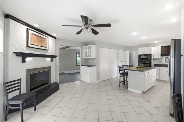 1115 Crestwood Hills Drive, Vandalia, OH 45377