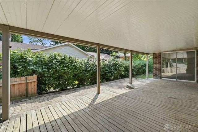1115 Crestwood Hills Drive, Vandalia, OH 45377