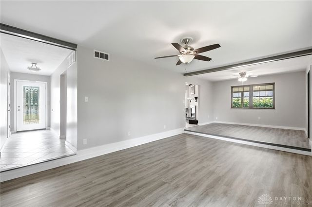 1115 Crestwood Hills Drive, Vandalia, OH 45377