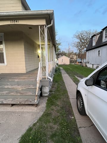 13841 FOREST Avenue, Dolton, IL 60419