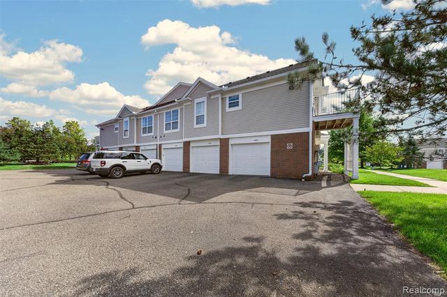 16885 Carriage Way 5, Northville, MI 48168