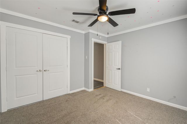 609 Hurst Street, Angleton, TX 77515
