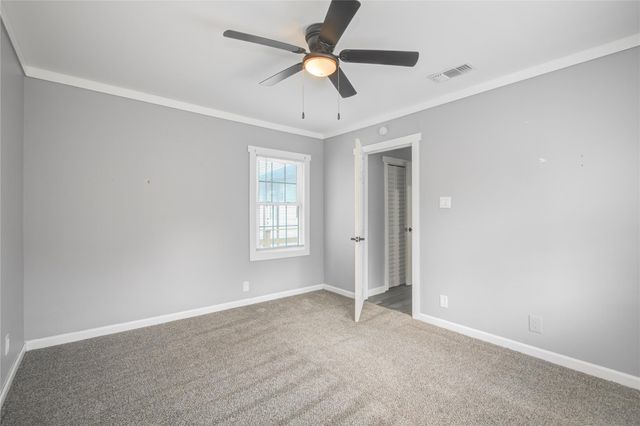 609 Hurst Street, Angleton, TX 77515