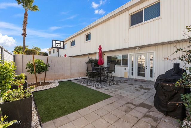 8206 E CHAPARRAL Road, Scottsdale, AZ 85250
