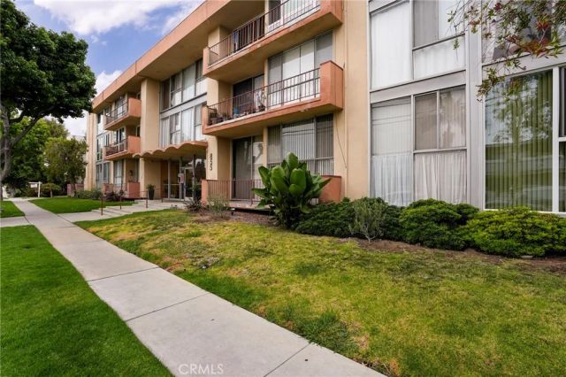 855 Victor Avenue 203, Inglewood, CA 90302