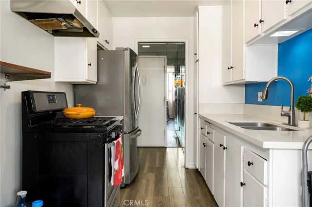 855 Victor Avenue 203, Inglewood, CA 90302
