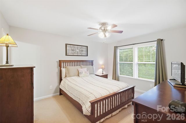 2516 Impatien Drive, Charlotte, NC 28215