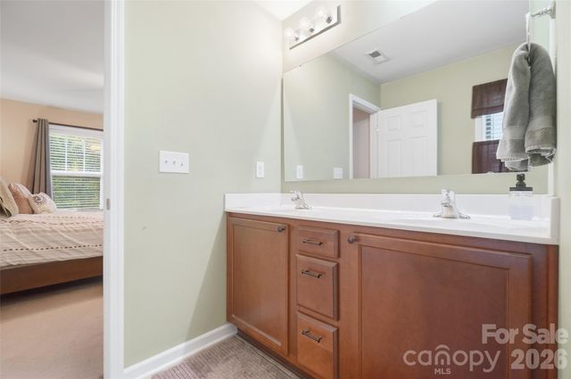 2516 Impatien Drive, Charlotte, NC 28215
