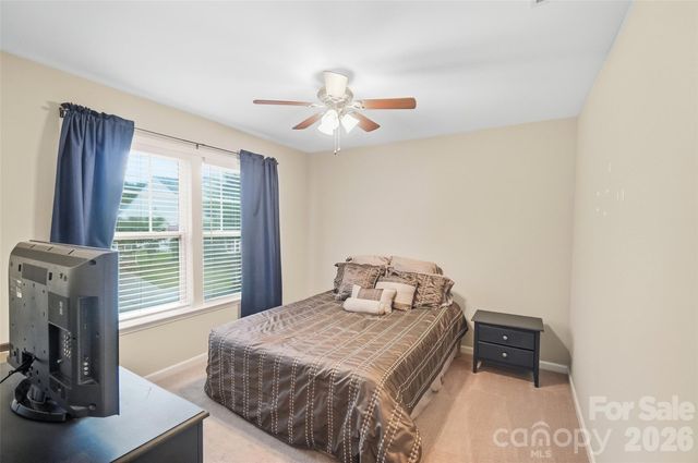 2516 Impatien Drive, Charlotte, NC 28215