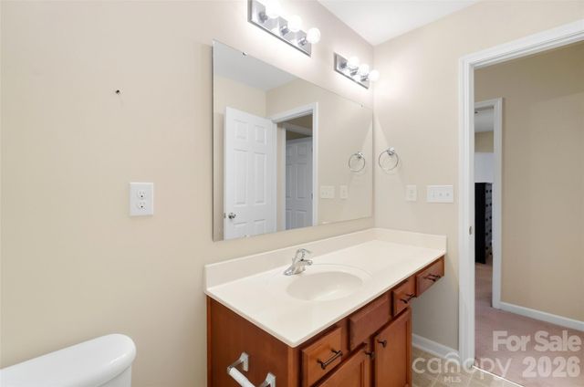 2516 Impatien Drive, Charlotte, NC 28215