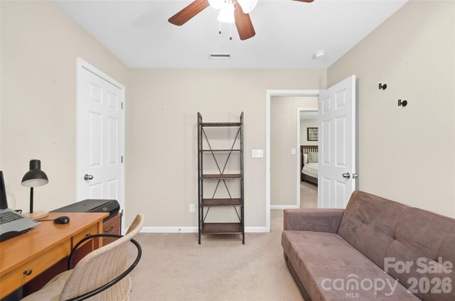 2516 Impatien Drive, Charlotte, NC 28215