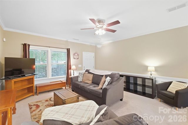 2516 Impatien Drive, Charlotte, NC 28215