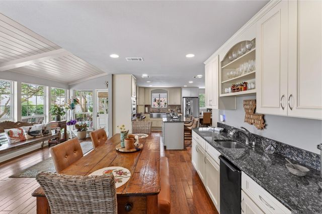 1778 Applewood Rd, Baton Rouge, LA 70808