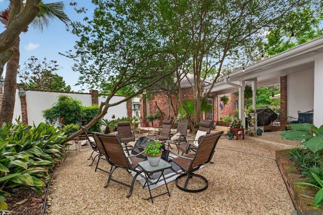 1778 Applewood Rd, Baton Rouge, LA 70808