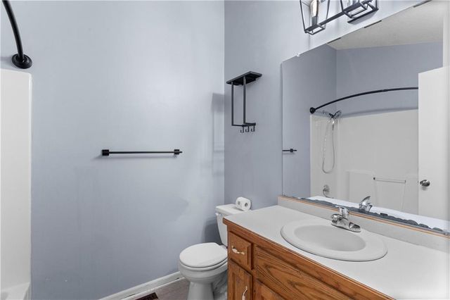 1906 Cheyenne Court, Greenwood, MO 64034
