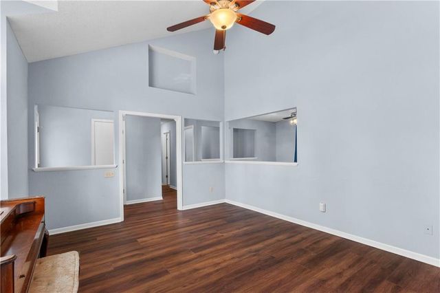 1906 Cheyenne Court, Greenwood, MO 64034
