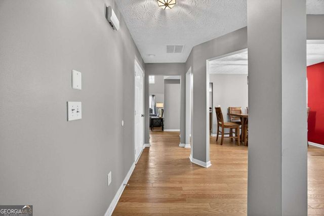 402 MOUNT LAUREL Drive, Dallas, GA 30132