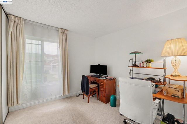 127 Catalpa Ct, Hercules, CA 94547