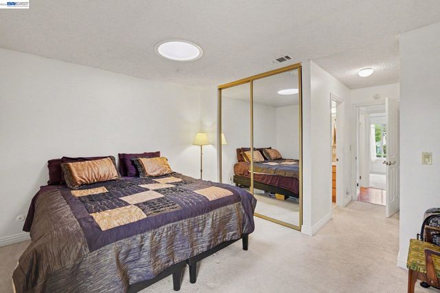 127 Catalpa Ct, Hercules, CA 94547