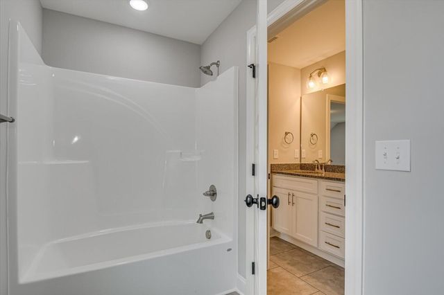 916 Walker Point Drive, Grovetown, GA 30813