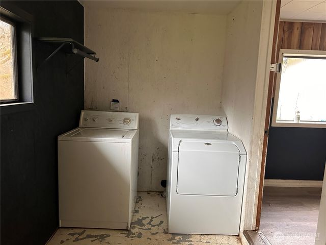 310 Butte Creek Road, Raymond, WA 98577