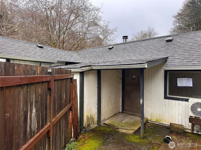 310 Butte Creek Road, Raymond, WA 98577