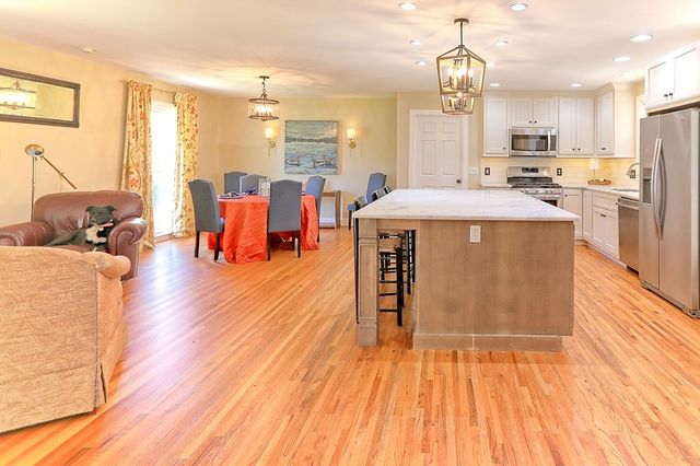 1008 Rolling Fields Cir, Columbia, TN 38401