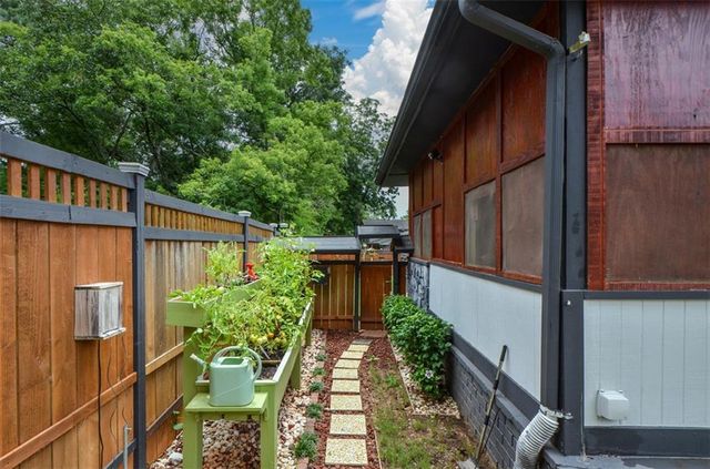 2896 Stanton Road SE, Conyers, GA 30094