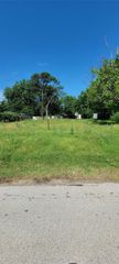 208 Broadmoor Avenue, Arlington, TX 76010