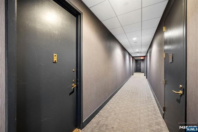 4 Beacon Way 1404, Jersey City, NJ 07304