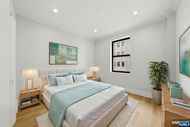 4 Beacon Way 1404, Jersey City, NJ 07304