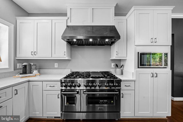 3803 ESTEL RD, Fairfax, VA 22031