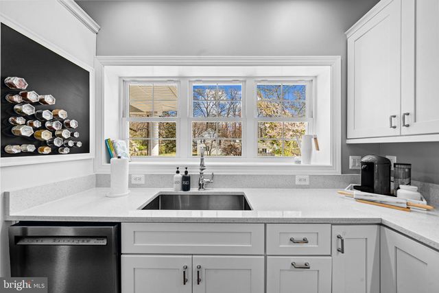 3803 ESTEL RD, Fairfax, VA 22031