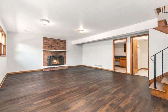 640 N Locust Street, Frankfort, IL 60423