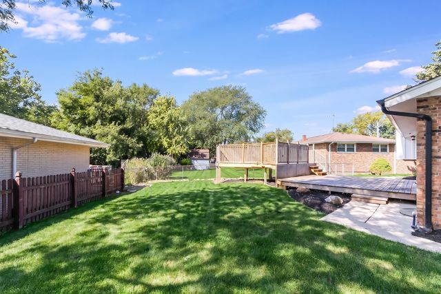 640 N Locust Street, Frankfort, IL 60423